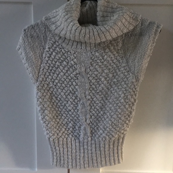 Bebe knit 2 vest tank LOT - Picture 1 of 6